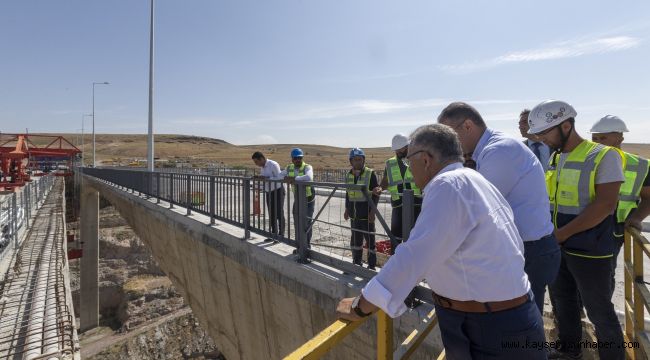 Başkan Büyükkılıç, Belediye Çalışmalarını İnceledi