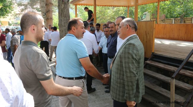 Başkan Öztürk Belediye Çalışanlarıyla Bayramlaştı