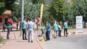 Denetimli Serbestlik Temiz Çevre Projesi' İle Yeşil Alanlar Temizleniyor 