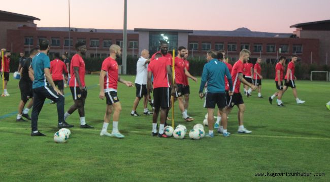 Kayserispor'da Galatasaray Maçı Hazırlıkları Devam Ediyor  