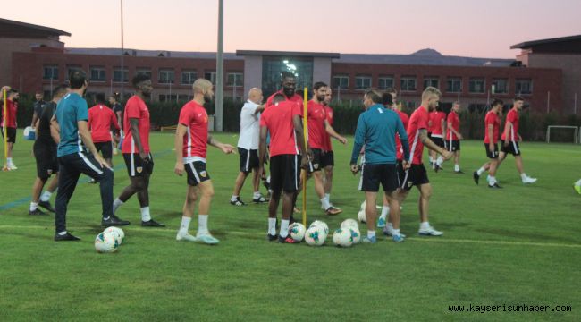 Kayserispor'da Galatasaray Maçı Hazırlıkları Devam Ediyor