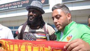 Kayserispor'un Yeni Transferi Adebayor Kayseri'de