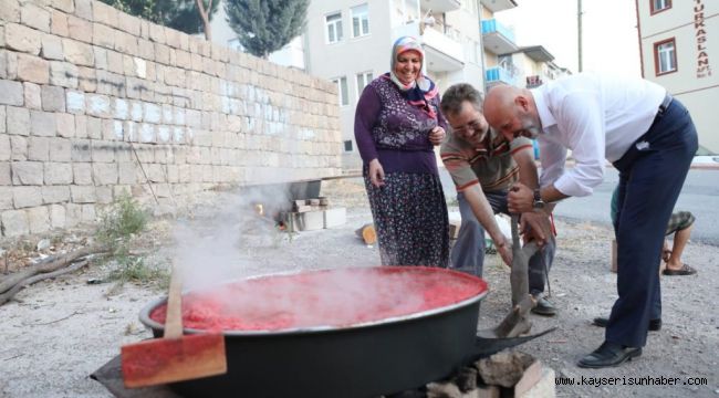 Kocasinan’da Dağıtılan Domates Fidelerinin Ürünleri Salça Oldu