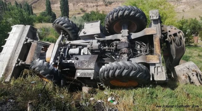 Şarampole Devrilen İş Makinesi Alev Aldı: 1 Yaralı