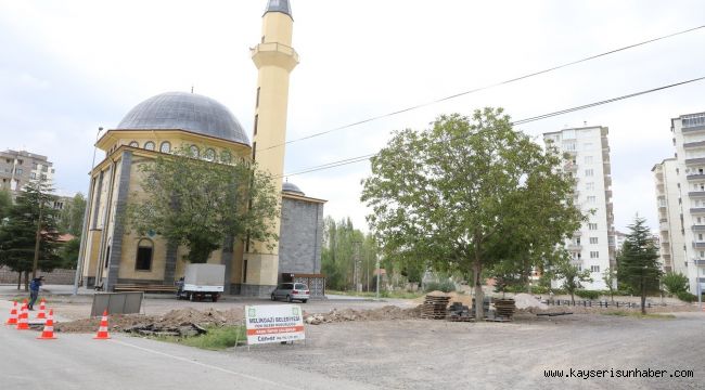 Büyükpoyraz Cami Çevre Düzenlemesi Yapıldı