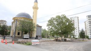 Büyükpoyraz Cami Çevre Düzenlemesi Yapıldı