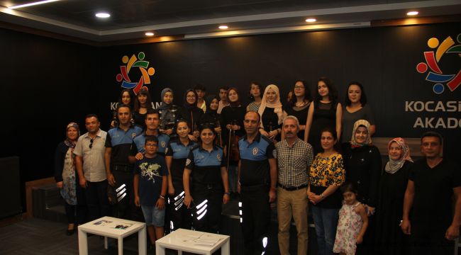 Kayseri Emniyetinden Gençlere Keman Kursu 