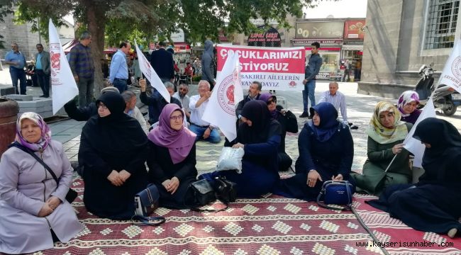 Kayserili Annelerden, Diyarbakır'da Eylem Yapan Annelere Destek 