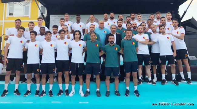 Kayserispor 28 Kişilik Kadrosunu TFF'ye Bildirdi 