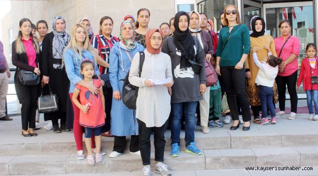 Veliler ‘İlkokul yıkılacak’ İddiası İle Valiliğe Koştu