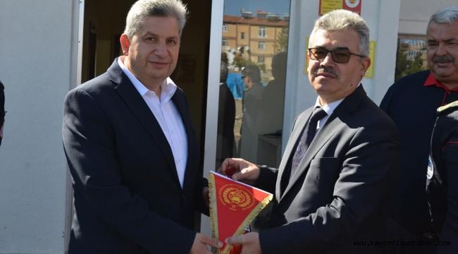 Başkan Altun İtfaiye Amirliğini Ziyaret Etti