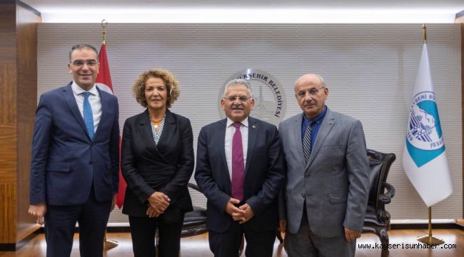 Develi ve Yöresi Dernek Başkanı Cebeci'den Başkan Memduh Büyükkılıç'a Ziyaret 