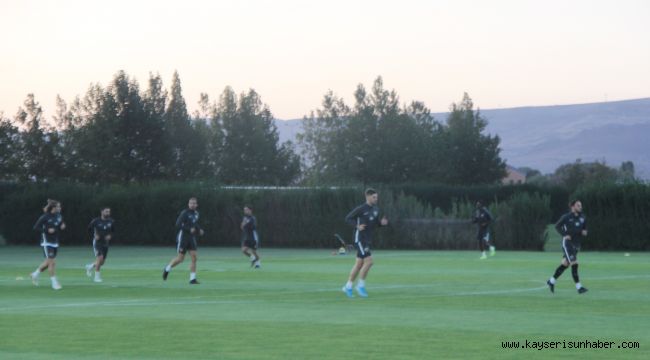 İM Kayserispor, Kasımpaşa Maçı Hazırlıklarına Başladı 