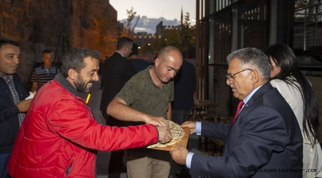 Seferden Zafere Türk Kadını Kayseri Kalesi'nde 