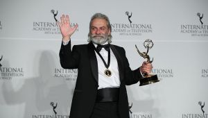47. Emmy Ödülleri’nde En İyi Erkek Oyuncu Ödülü Haluk Bilginer’e