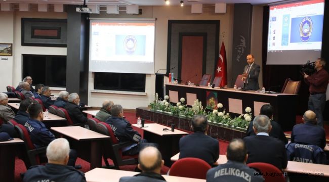 Başkan Dr. Mustafa Palancıoğlu, “Zabıta Personeli Bilgilendiriyor