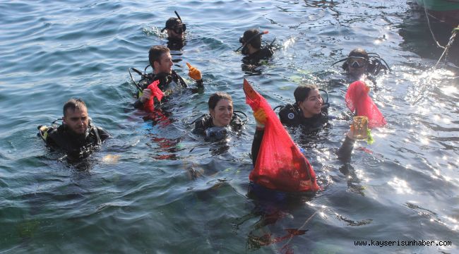 Denizden çıkanlar hayrete düşürdü, polis barikatı bile var