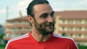 Kaleci Hakan Arıkan’dan Klas Gol