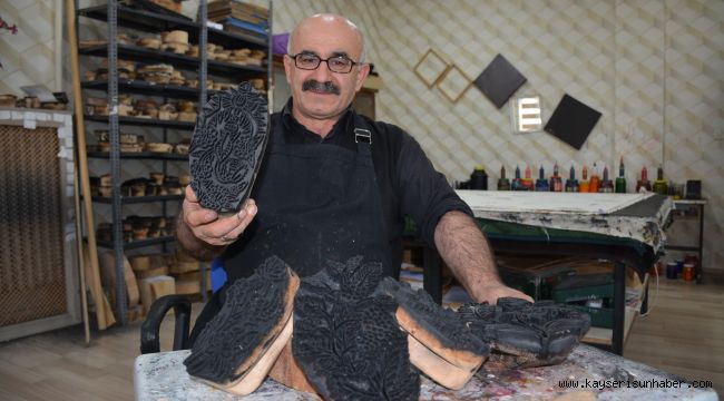 Yazmacılığı Genç Kuşaklara Aktarıyor