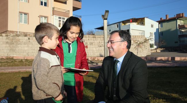 Başkan Özdoğan çocukları sevindirdi