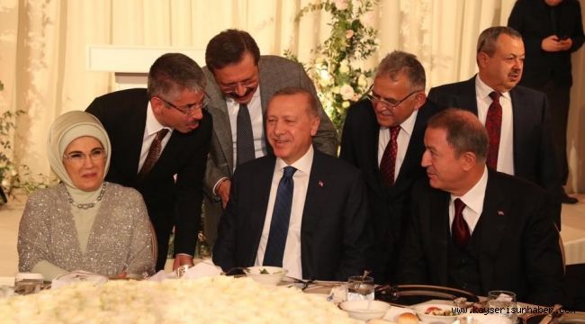 Çopuroğlu, Cumhurbaşkanı Erdoğan’a pastırma ikram etti