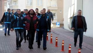 Kardeşi ve Amcasını Yaralayan Şahsı Av Tüfeğiyle Öldürdü