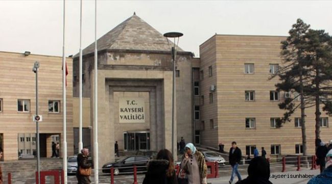 Kayseri’de nüfus müdürlükleri kilitlendi