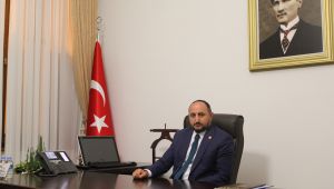 İsmail Emrah Karayel: Bayrağımıza yapılan hadsiz eylem kabul edilemez