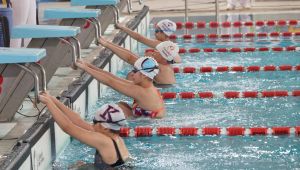 Okullar Arası Yüzme İl Birinciliği Başladı