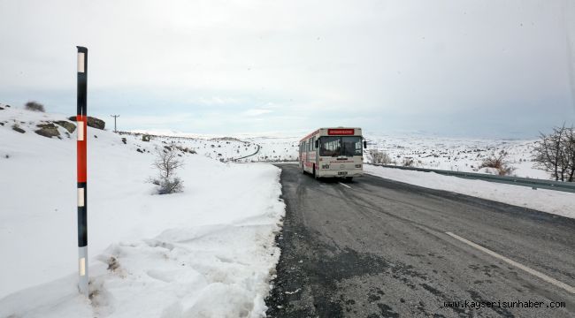 Talas'ta Yol Güvenliği İçin Kar Direkleri Dikildi