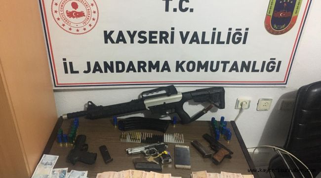 Jandarmadan sahte para operasyonu