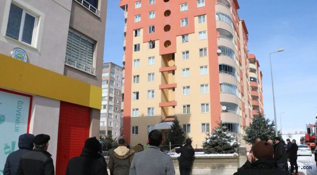 Kayseri'de korku dolu anlar; kendini kesip intihara kalkıştı