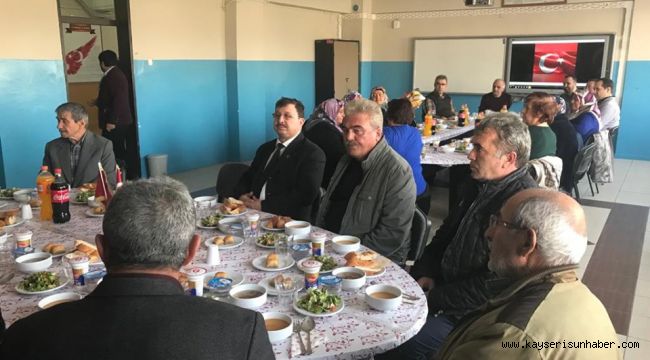 Bünyan’da öğretmen ve şehit aileleri yemekte buluştu