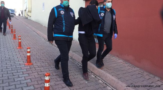 Cinayet şüphelisi adliyeye sevk edildi