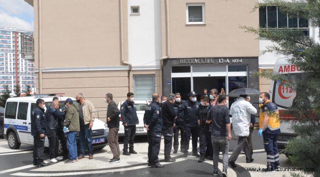 Bina görevlisi, tartıştığı su tesisatçısını pompalı tüfekle vurdu