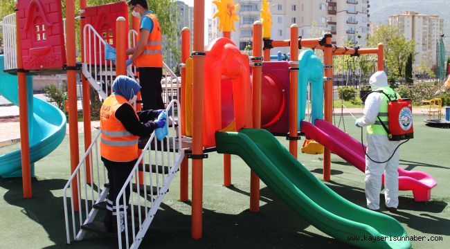 Talas'ta parklar çocukları bekliyor