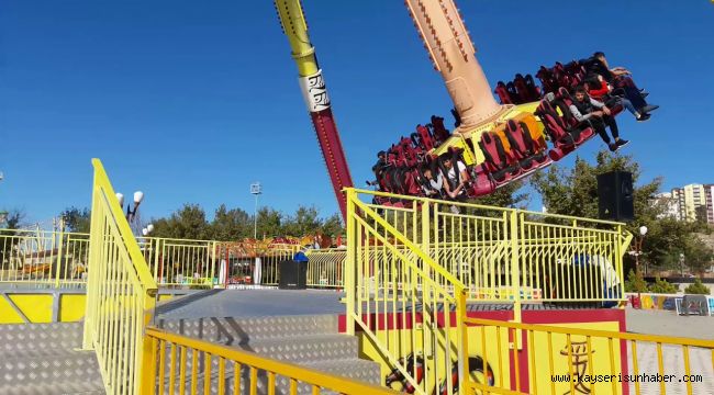 Lunaparklar yeniden açılıyor