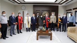 AK Parti Kayseri Milletvekili İsmail Emrah Karayel doktor unvanını aldı