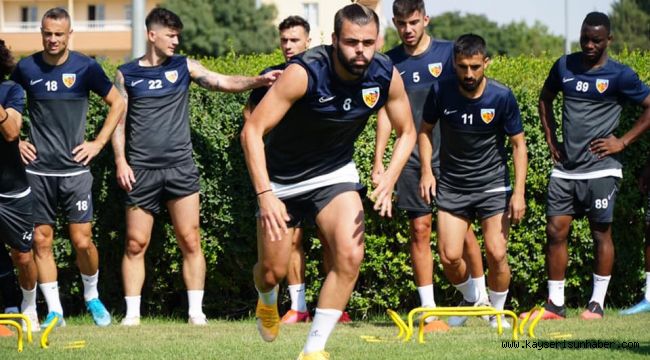 Hasan Hüseyin Acar: 