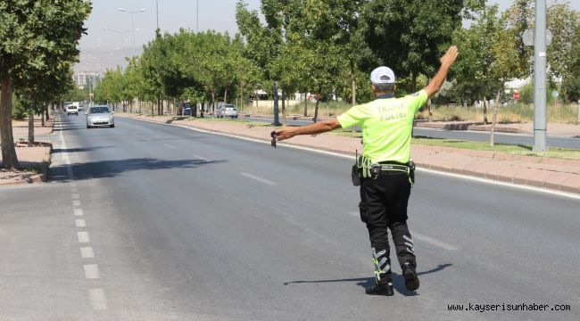 Kayseri'de havadan trafik denetimleri artırıldı  