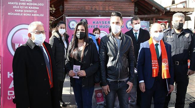 Başkan Büyükkılıç’tan kadına şiddete karşı maskeli destek