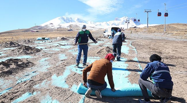 Büyükşehir, Erciyes'e biyotekstil tohum halısı serdi