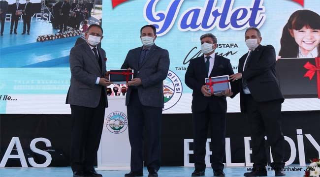 TALAS'TAN ÖĞRENCİLERE BİN TABLET