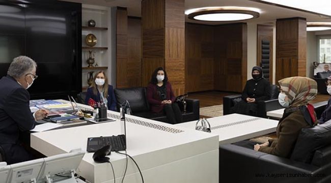 AK Partili kadınlardan Büyükkılıç’a ziyaret