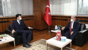 Başkan Büyükkılıç'tan gilaburu ve hayvancılık hamlesi