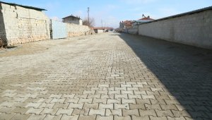 Develi'de parke seferberliği hız kesmeden devam ediyor