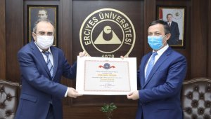 ERÜ'ye Turuncu Bayrak Belgesi Verildi