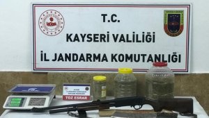 Jandarmanın arama yaptığı evde 6 kilo esrar yakalandı