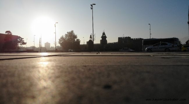 Kayseri'de kısıtlamanın ilk gününde cadde ve sokaklar
