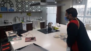 Özel öğrenciler hünerlerini video konferans ile sergiledi